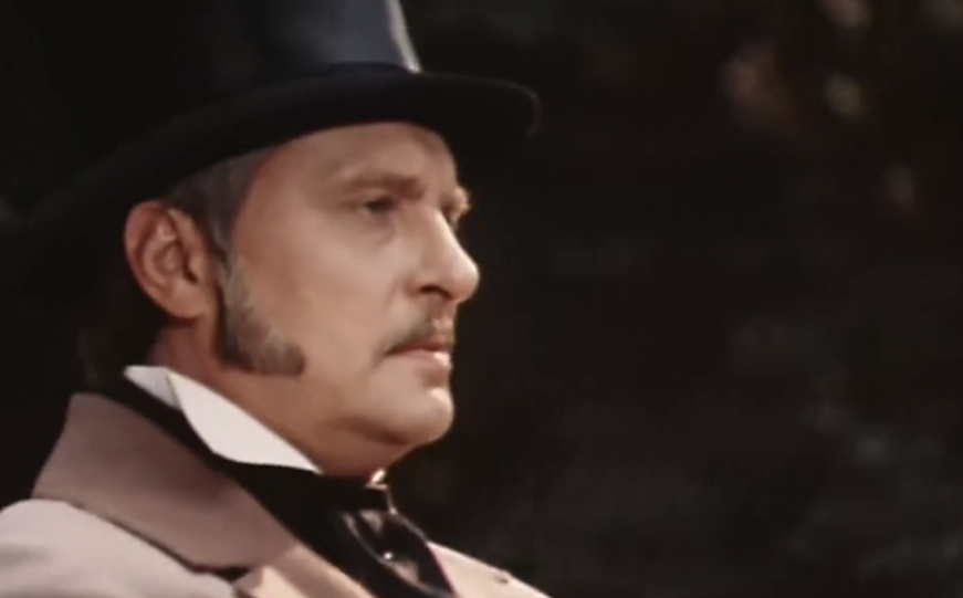Олег Басилашвили в роли николаевского чиновника Мерзляева