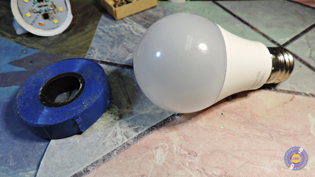 Подопытная LED-лампочка