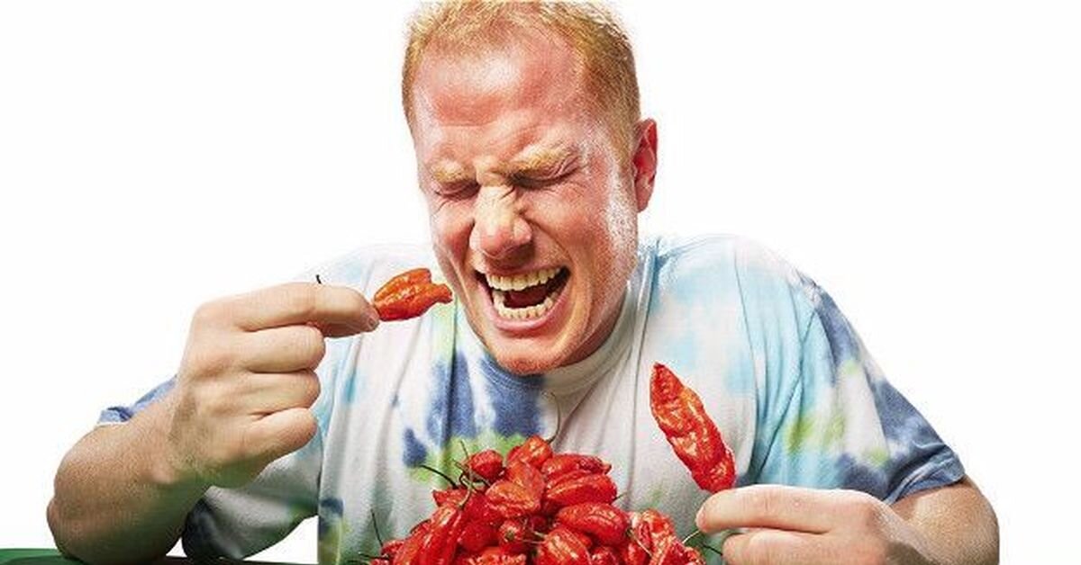 При этом, употребляя пищу, я наоборот люблю поострее. Часто ем чили или хабанеро (желательно маринованные) вприкуску с основными блюдами (картинка из интернета)