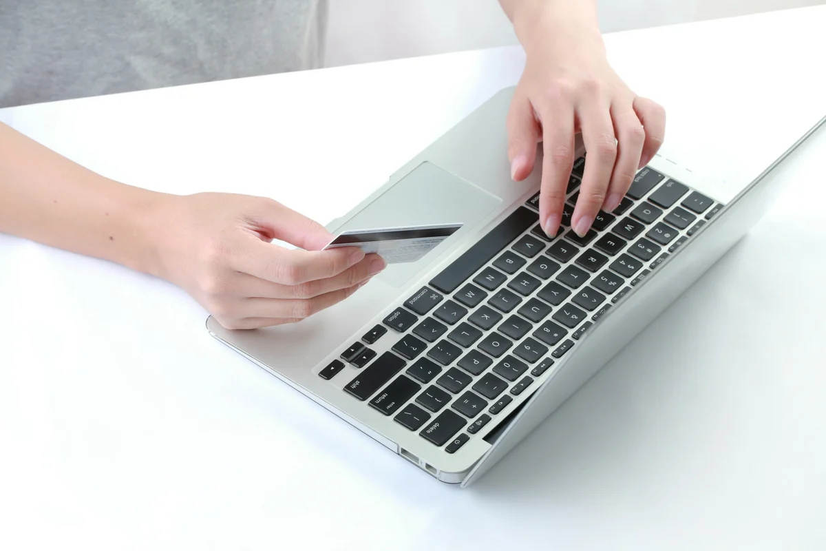 Безналичные платежи становятся все более популярными