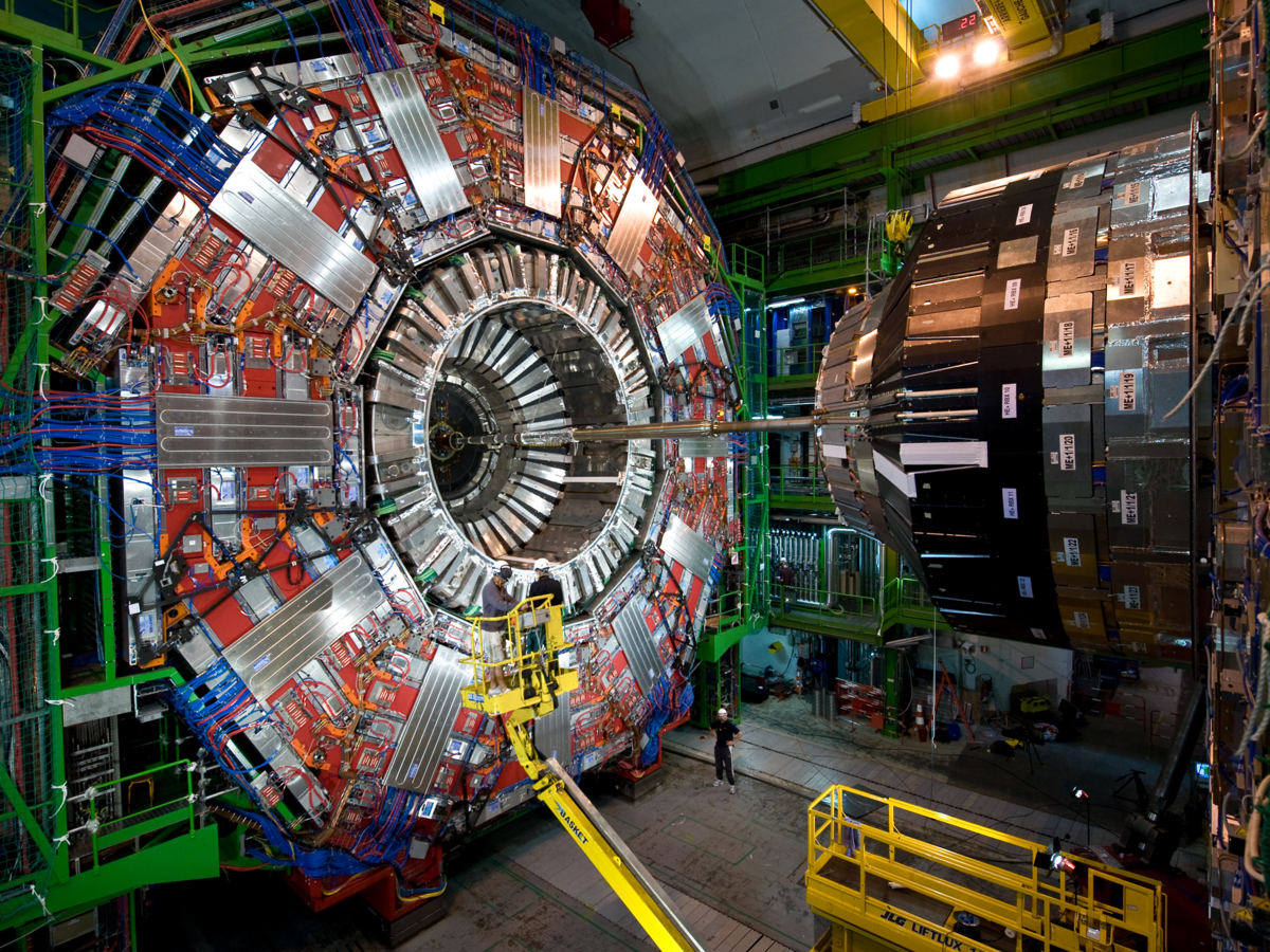 Швейцария ЦЕРН коллайдер. Адронный коллайдер ЦЕРН. Большой адронный коллайдер Atlas. Большой адронный коллайдер детекторы. Андроидный коллайдер это