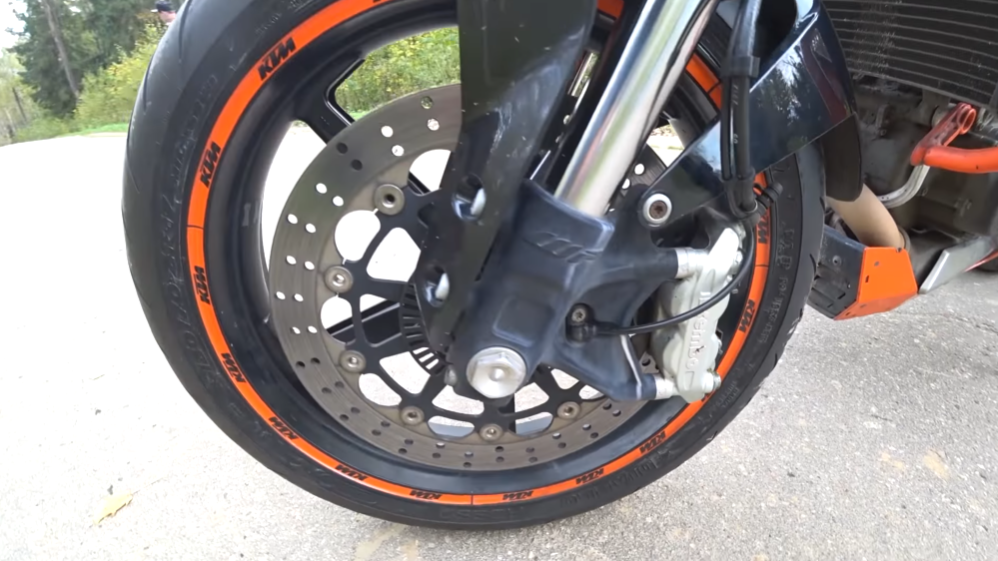 KTM Duke 690