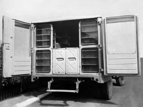  Автолавка на базе автомобиля КАВЗ-664 1960 г.в.