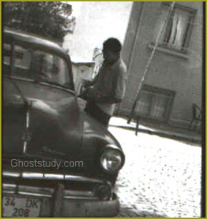 
Вторая фотография - теперь голова наклонена 