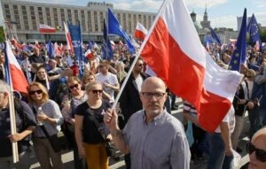 Налогообложение  операций в криптовалюте проработало не долго – с 30 апреля по сегодня.  Сейчас налогообложение криптовалют временно отменили до получения  результатов более глубоко исследования рынка криптовалют.