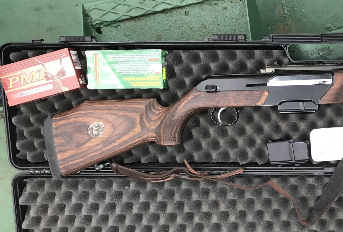 правила транспортировки охотничьего оружия. холланд и холланд ружья. оружие в багажнике. запчасти для оружия в самолет. сейф для оружия в уаз хантер.