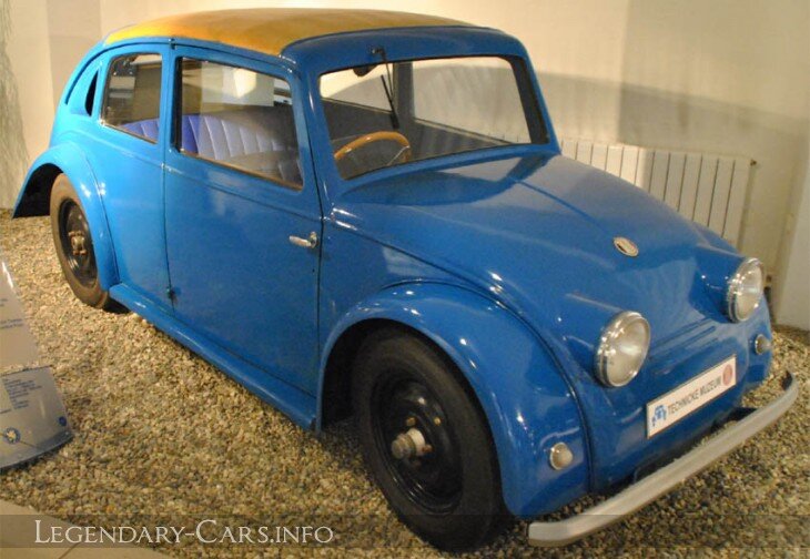 Tatra V570 в музее фабрики Татра в Копривнице, Чешская Республика