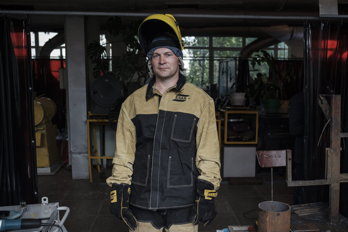 Григорий Шмаков, сварщик