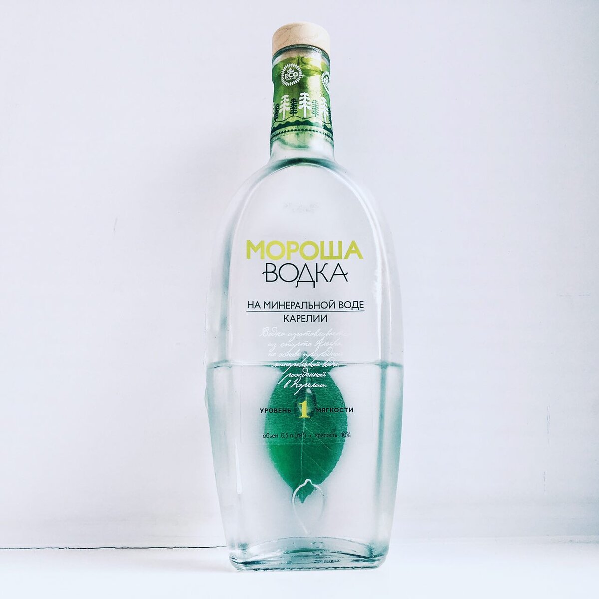 водка "мороша" на минеральной воде карелии 0,5л. мороша на минеральной воде карелии. 1. 5. водка мороша 0.