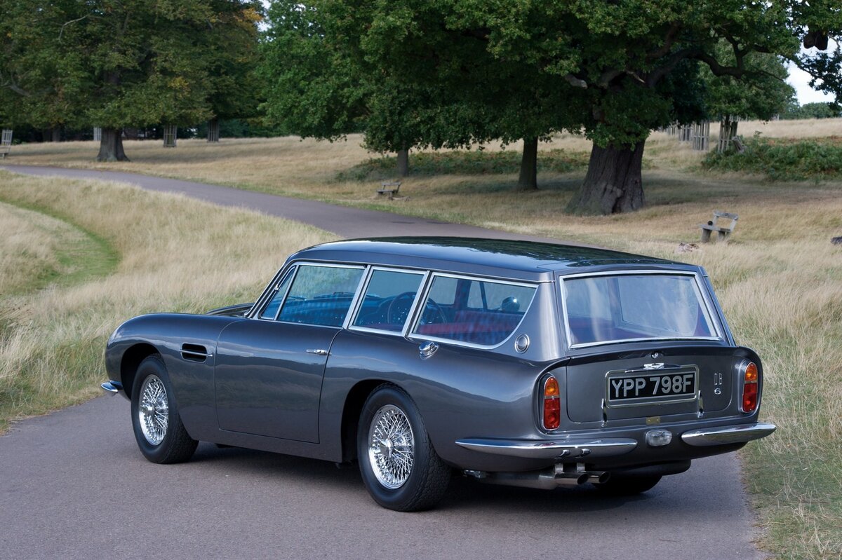 aston martin db6