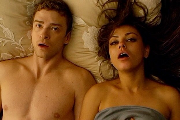 Кадр из фильма "Секс по дружбе" 2011 г.