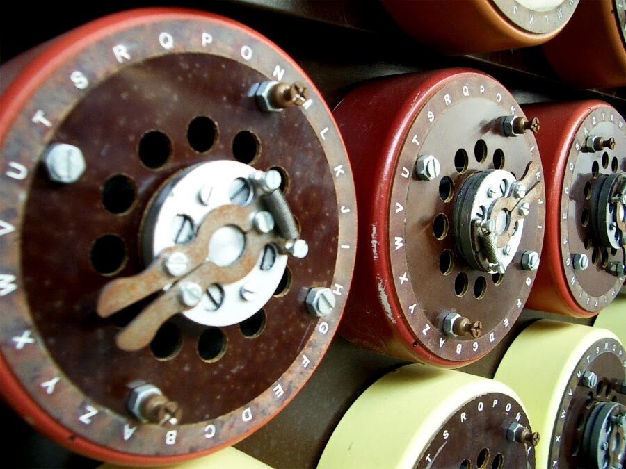 Барабаны современной реконструкции механизма Алана Тьюринга