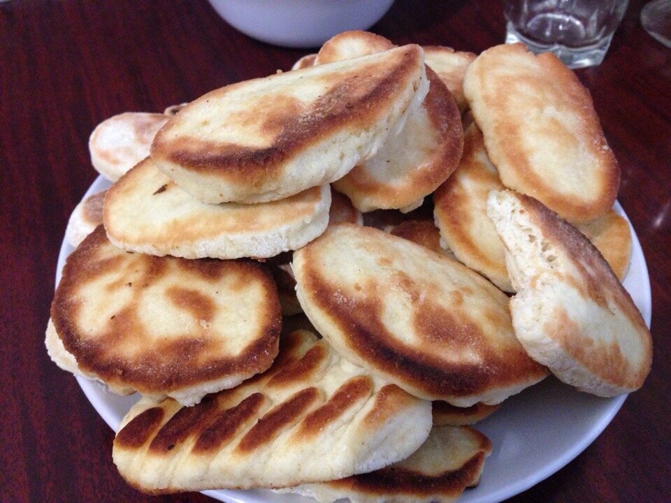 Печенье на сковороде рецепт с фото. Печенье на сковороде. Печенье на сковороде на скорую руку. Печенье на сметане на сковороде. Печенье на кефире на скорую