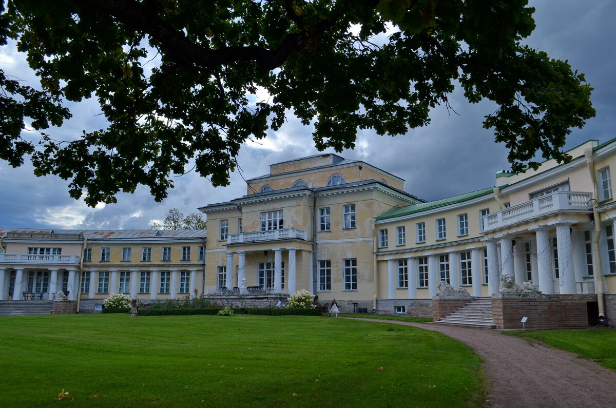 Путевой дворец петра в стрельне. Как называлась усадьба. Усадьба вяземских в остафьево. Как называлась усадьба. Название поместья.