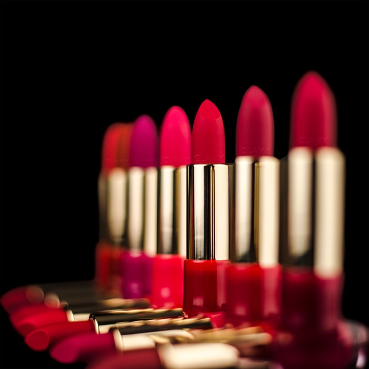 https://cdn.pixabay.com/photo/2019/03/26/13/38/clamy-cosmetics-4082682_960_720.jpg