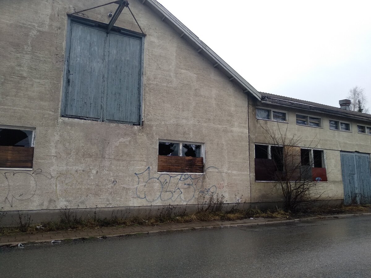 Здание на улице в городе Турку