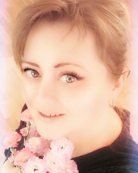 Измени своё мышление и увидишь что можно жить по другому.