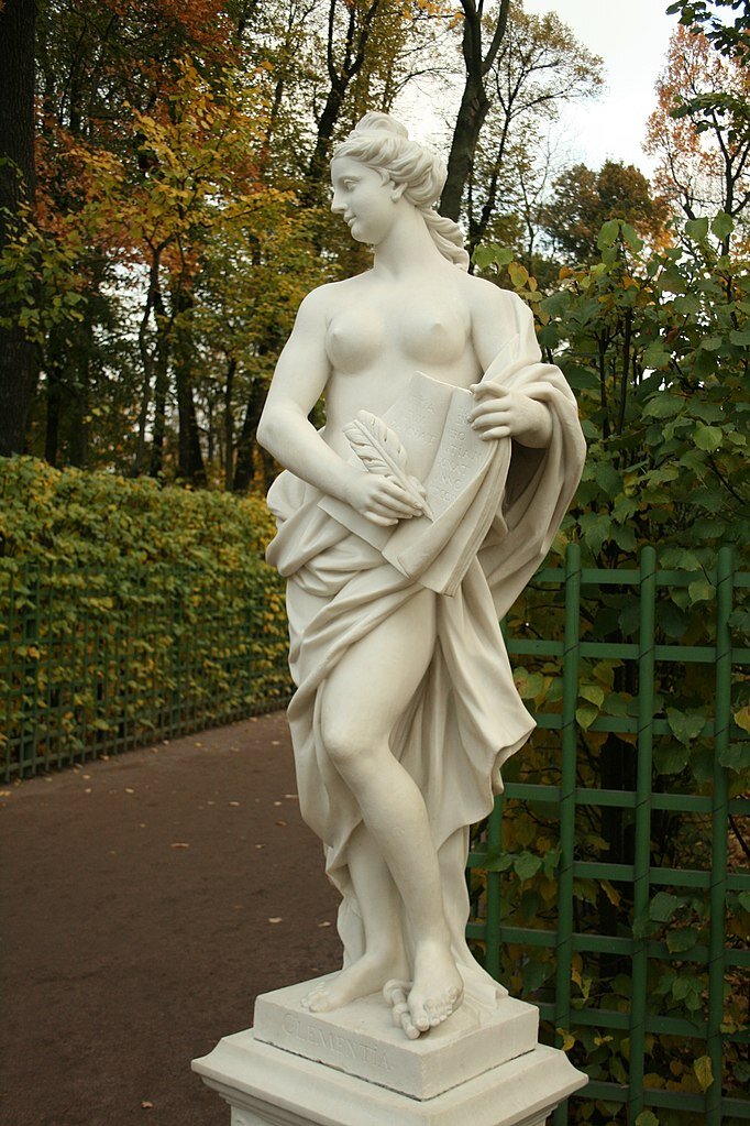 П.Баратта. Аллегория милосердия. Санкт-Петербург. Источник: https://ru.wikipedia.org/