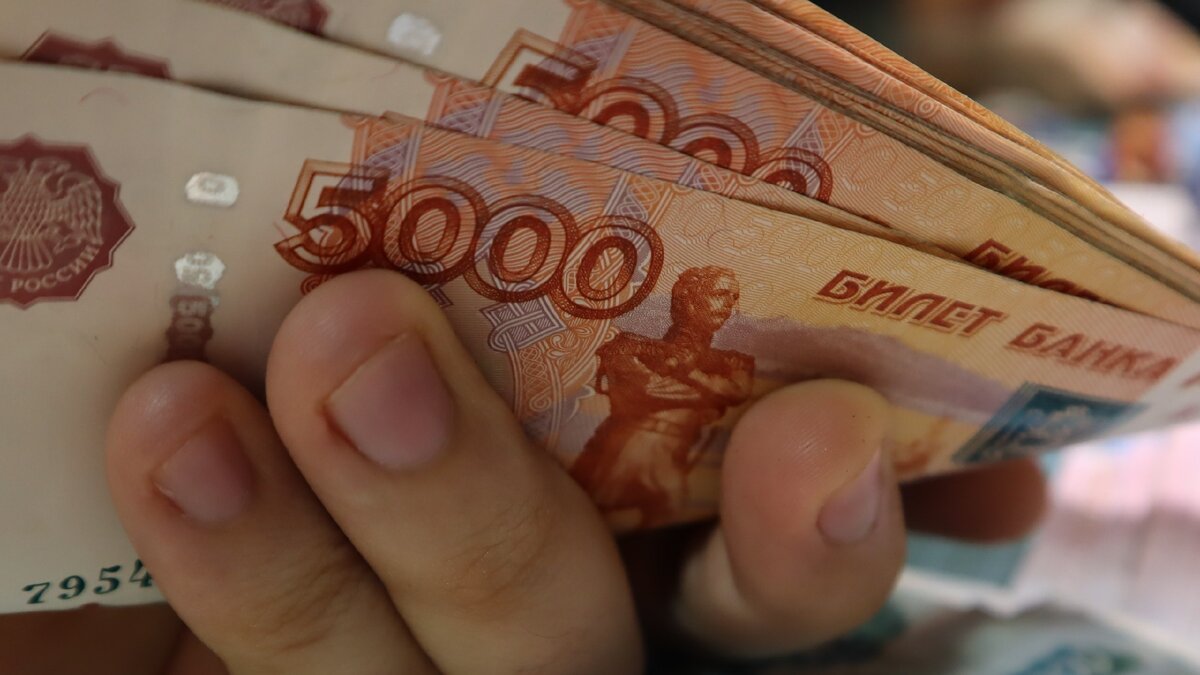 Зарабатывать деньги можно в интернете, главное знать как правильно