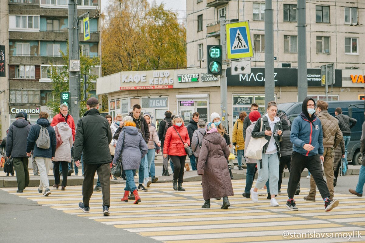 Метро снаружи, показываю как выглядит 