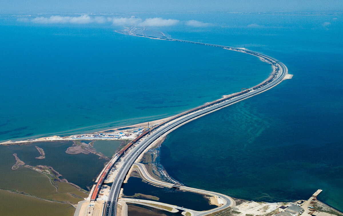 Крымский мост. Ожидание. Вид сверху