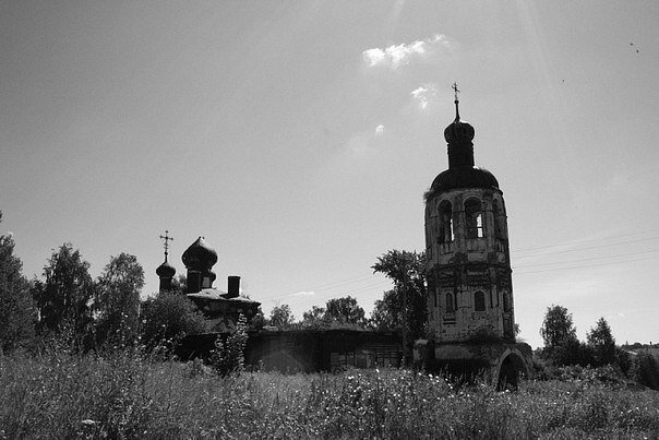 Фото размещена на просторах интернета в различных группах и сообществах с 2010 года. 