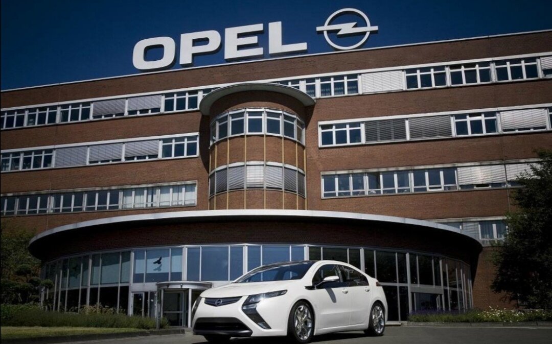 Company germany. Opel завод в Германии. Завод Опель в Гессене. Опель Дженерал Моторс.