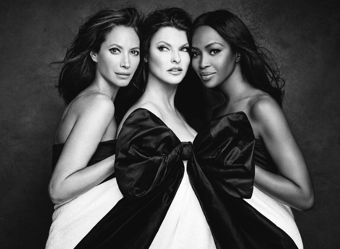 Легендарные модели. Супермодели 90-х синди кроуфорд. Знаменитые фотомодели 90 годов. Легендарные модели. Донателла версаче коллекции 90-х.