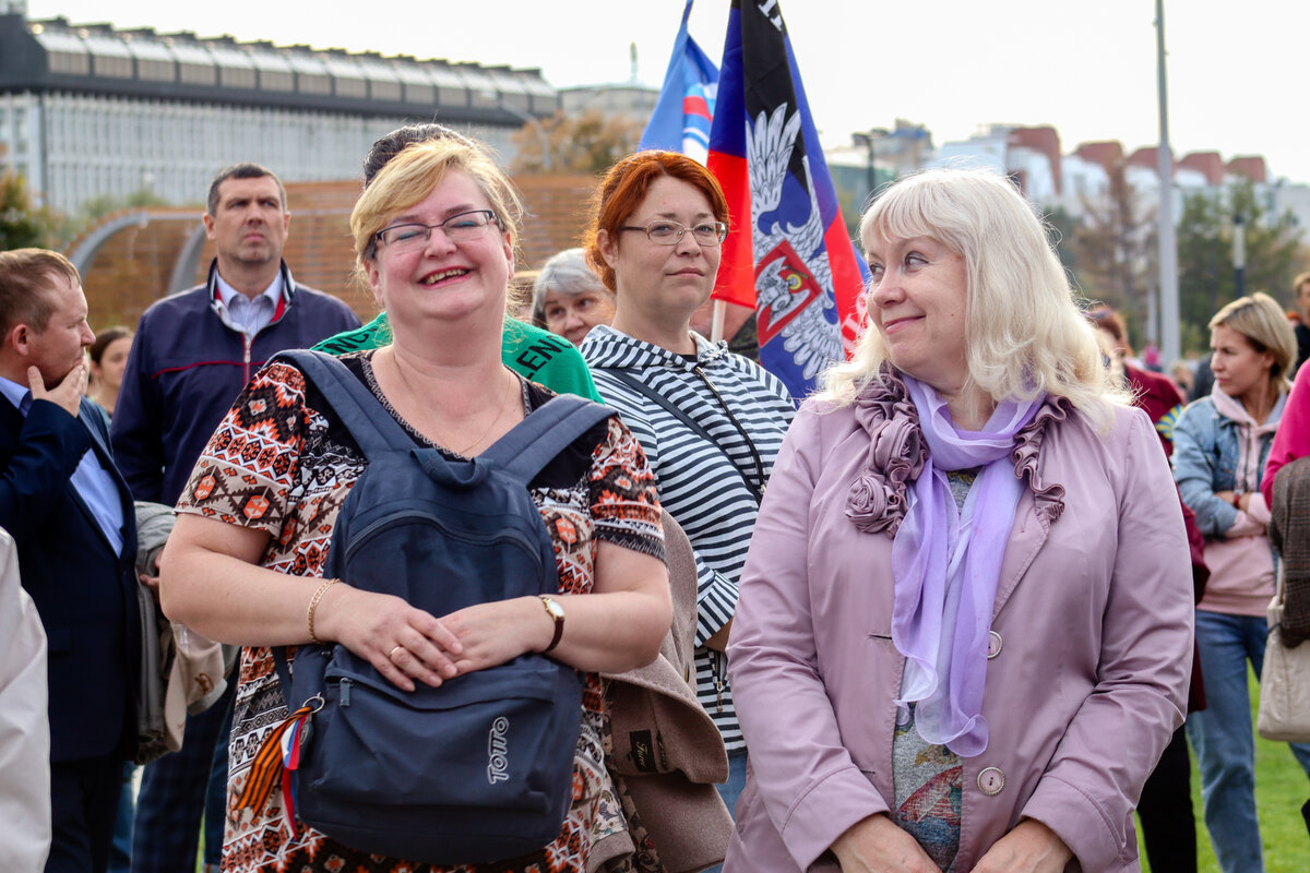 Последние новости о снижении пенсионного возраста. Жители Москвы. Женщины Москвы. Пенсионеры. Россияне.