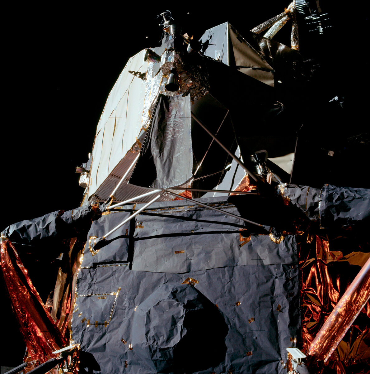 Лунный модуль Аполлон 11