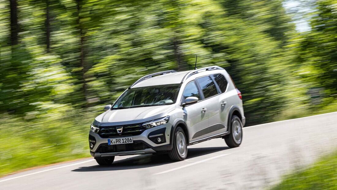DACIA JOGGER ECO-G стоит в Германии от 17 300 евро