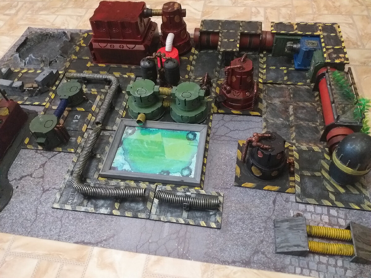 Террейн варгейм warhammer 40000. Игровой стол вархаммер 40000. Стол для вархаммер 40000. Апокалипсис настолка вархаммер 40000 террейн. Стол для вархаммер 40000.