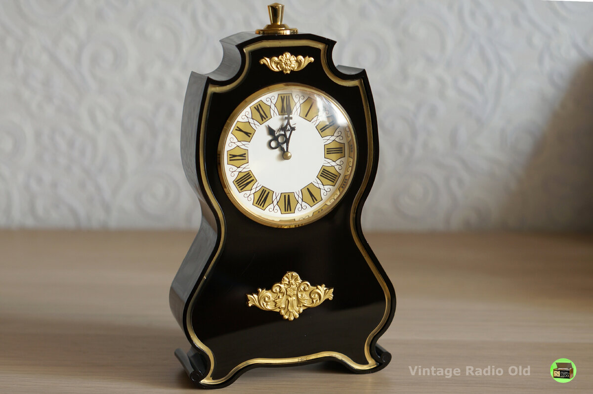 Часы настольные "Агат"42127Б СССР Златоустовский часовой завод