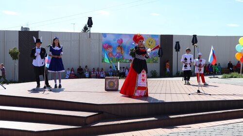 У ДК "Знамя Труда" ребят встретят сказочные герои