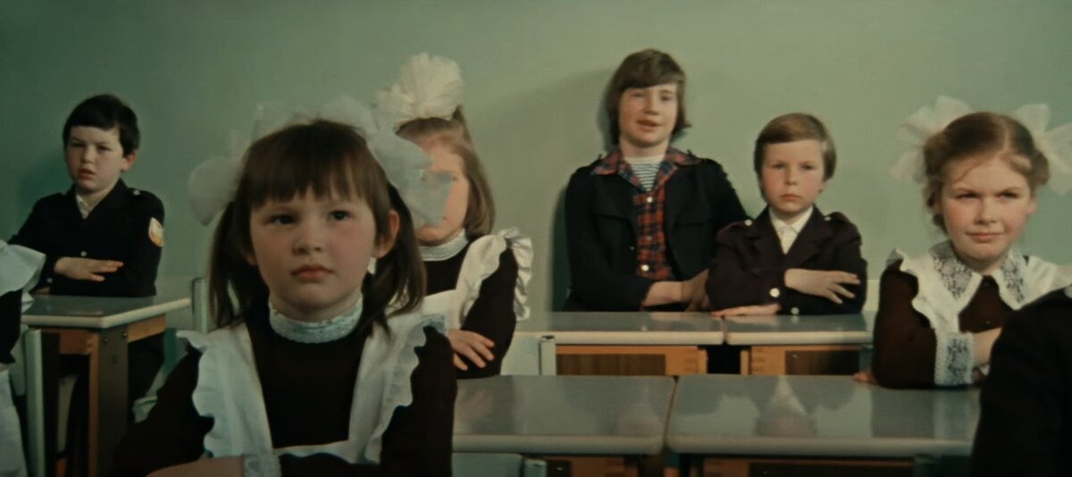 Ералаш выпуск. Сычев в ералаше. Ералаш тут. Ералаш тут. Ералаш разлеглись тут.