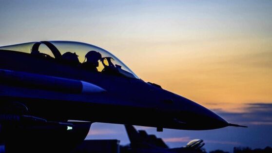    Канада предоставит инструкторов для обучения украинцев пилотированию F-16 Иван Обухов