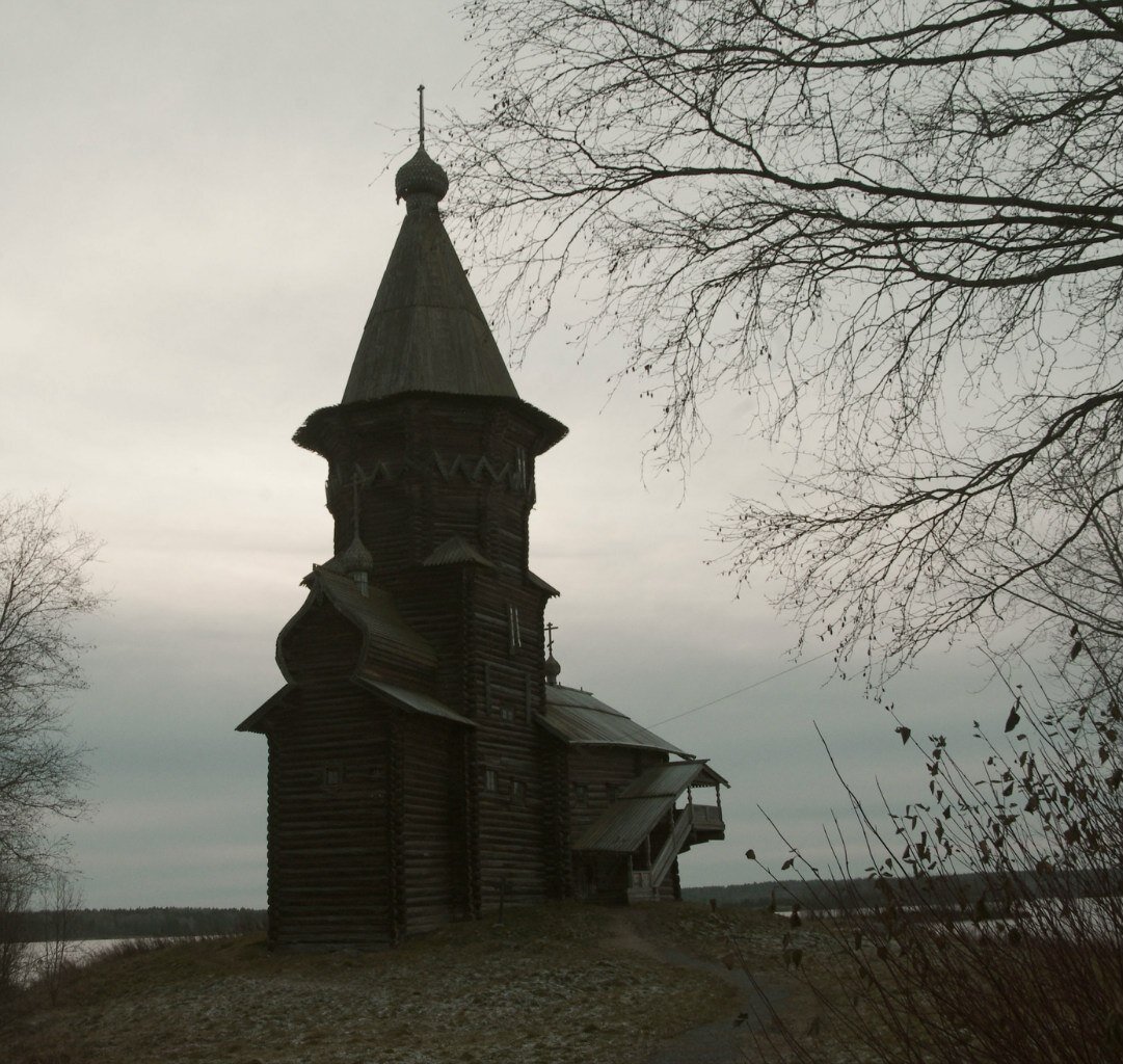 Успенская церковь в Кондопоге. Увы, сгорела в 2018 году. Фото из личного архива.