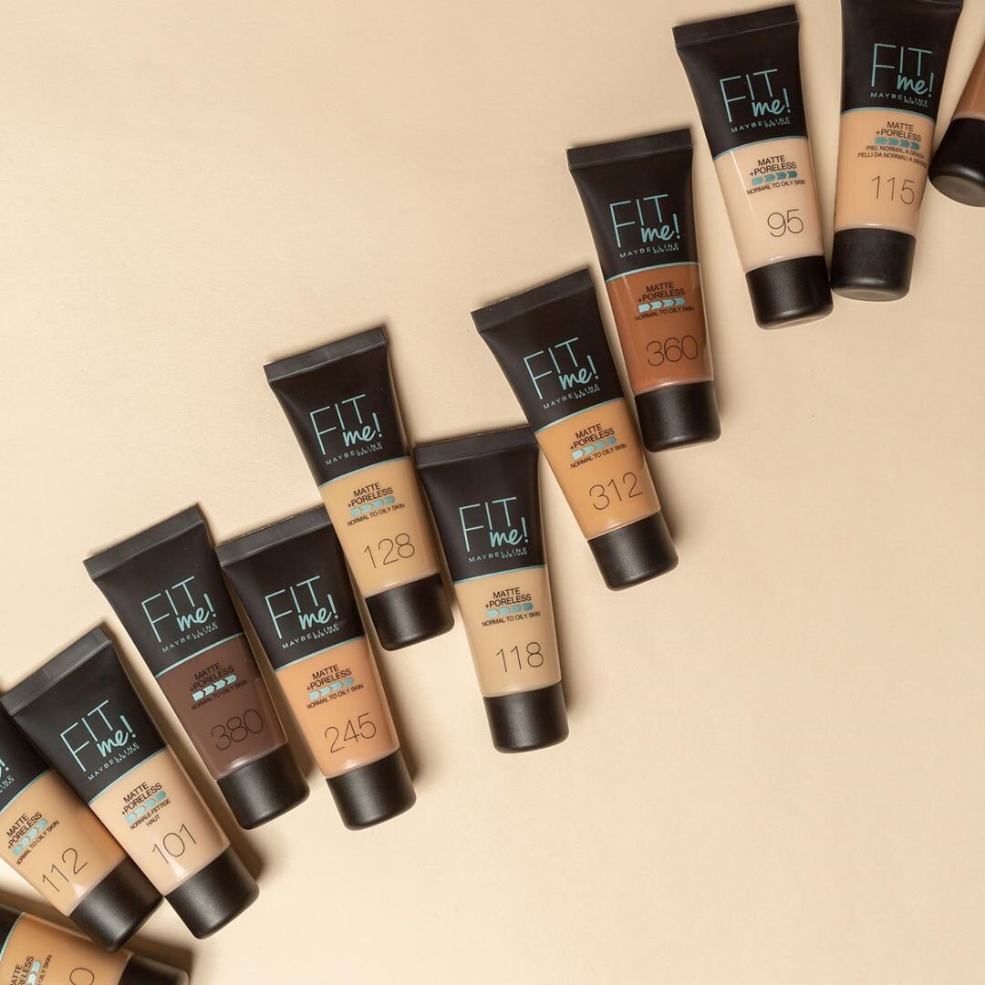 Бюджетные тональные. Тональный крем мейбелин фит ми палитра. Maybelline Fit me тональный. Maybelline тон Fit me 102. Maybelline Fit me тональный оттенки.