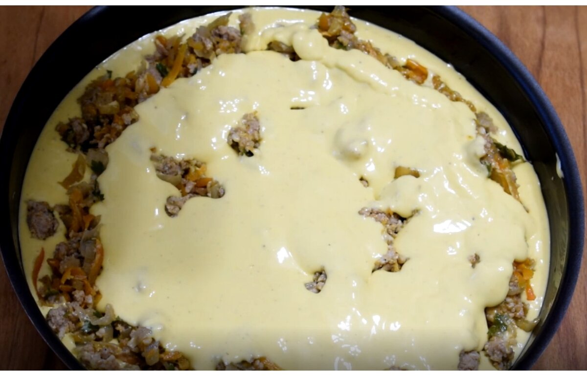 Заливной пирог с мясом в духовке – рецепт с сыром на сметане | Девичник | Дзен