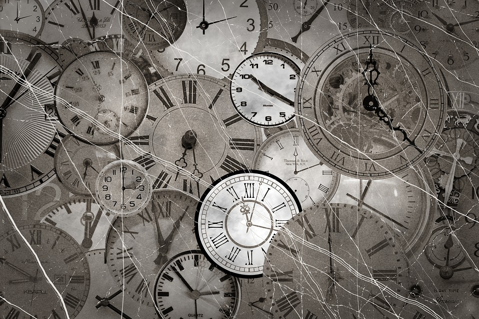 https://pixabay.com/ru/illustrations/время-часы-бизнес-назначение-2798570/