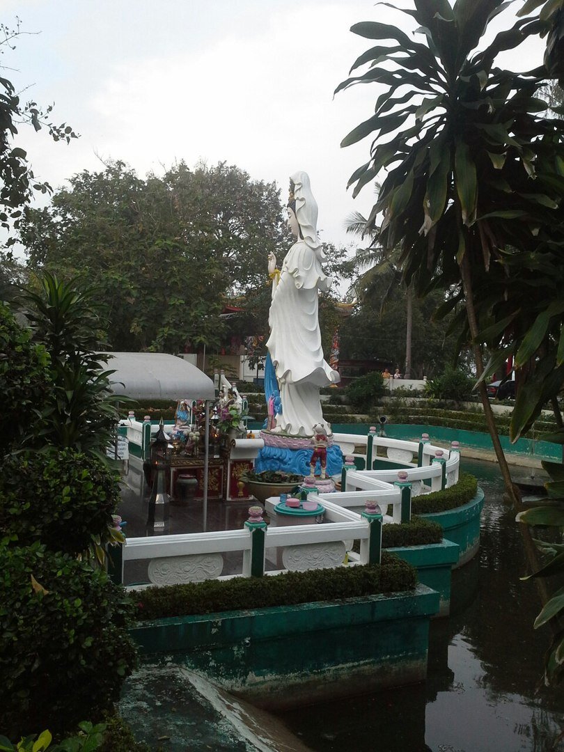 Китайский храм Wang Sam Sien