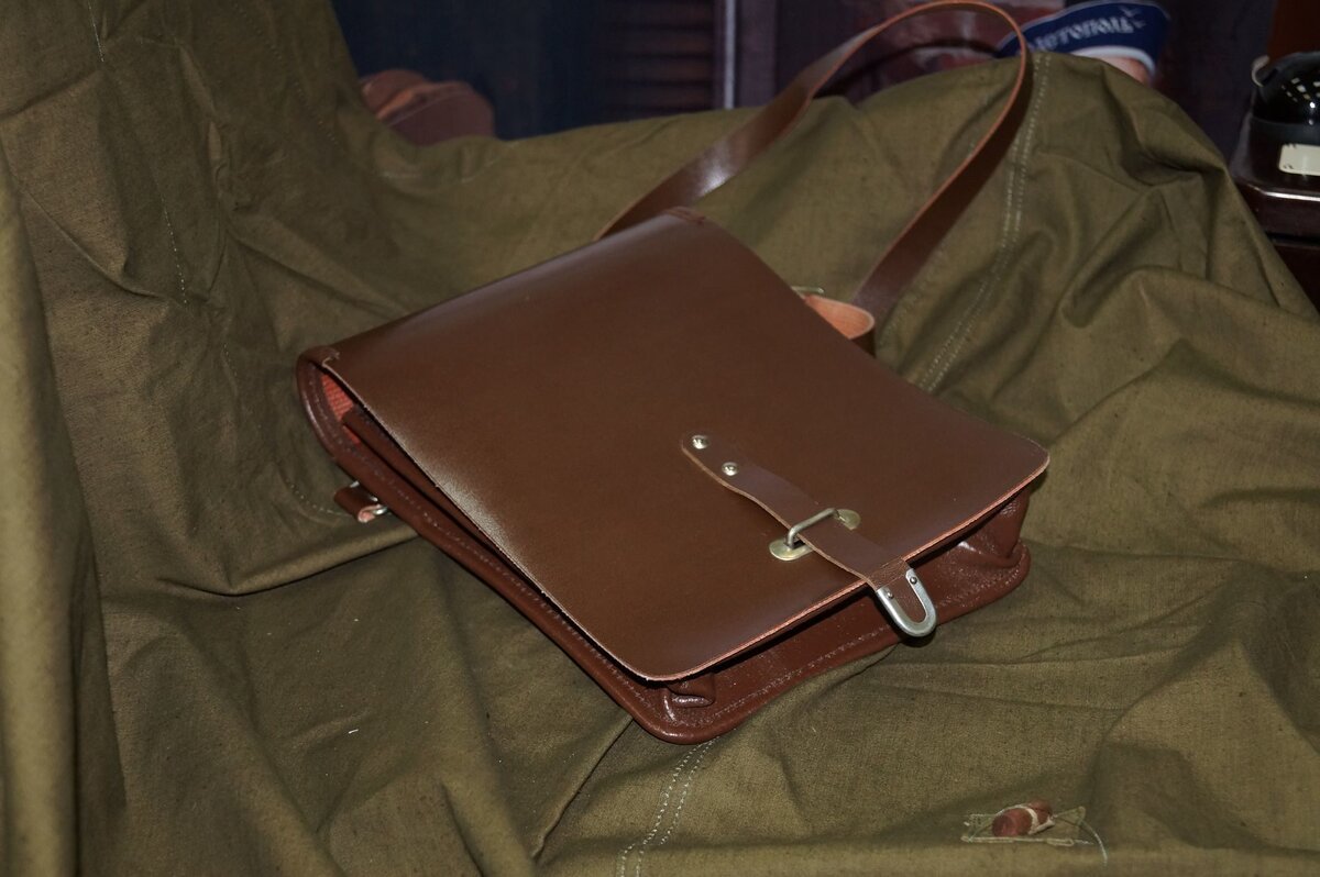 На фото из сети. Сержантский планшет (полевая сумка). 