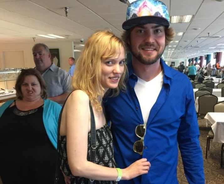 Неудачный задний план (фото из открытых источников)