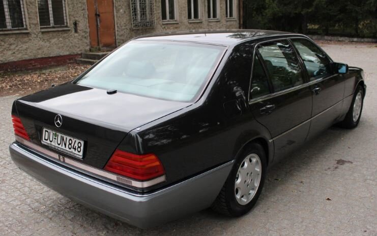 Mercedes-Benz W140