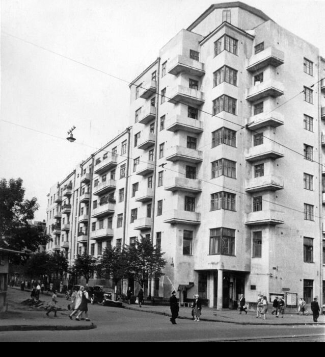 А вот так мой домик выглядел, когда меня еще не было на свете