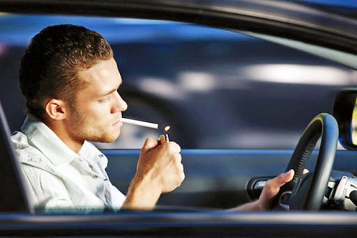 Курение в автомобиле