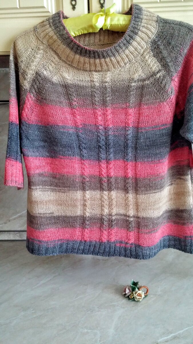 Связано спицами  из итальянской пряжи