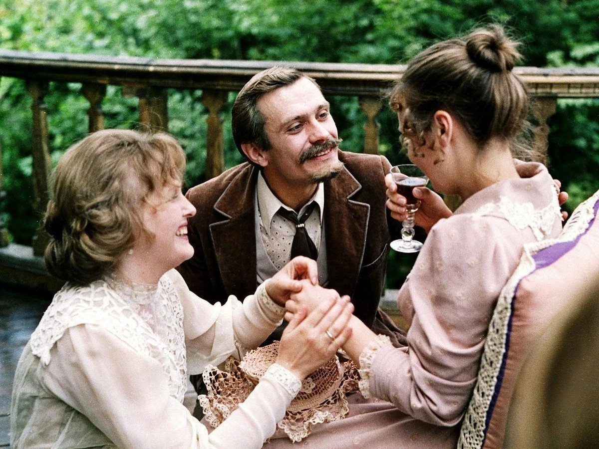 Экранизация художественных. Экранизация художественных. Спасти пушкина (2017). Одри тоту коко до шанель. Одри тоту коко шанель.