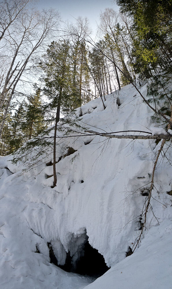 вход в пещеру
