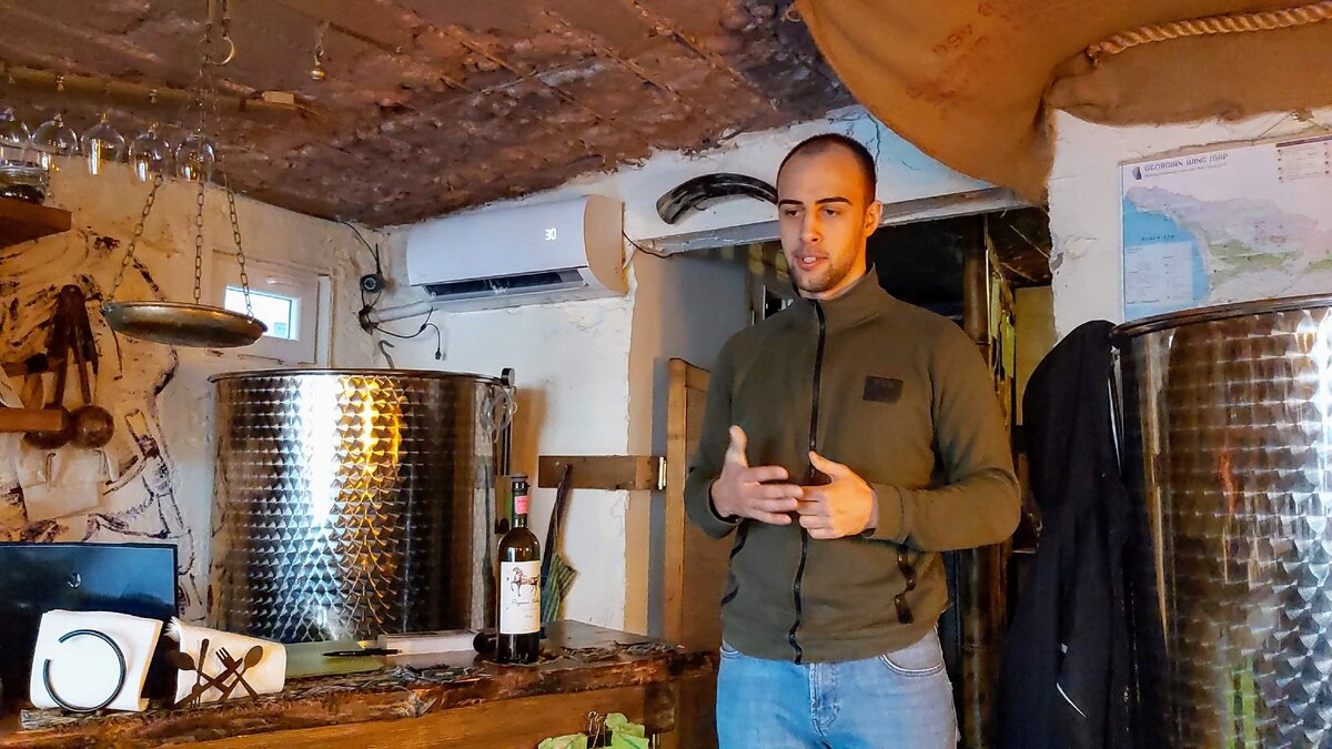 Кирилл рассказывает про Garage Wines в Батуми